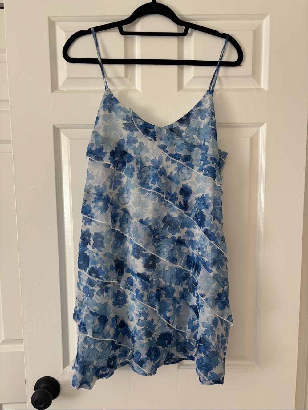 Lulu's Blue and White Floral Ruffle Mini Dress - Size L - Like New